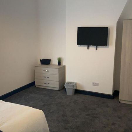 Houghton Guest House 2 Stoke-on-Trent Esterno foto