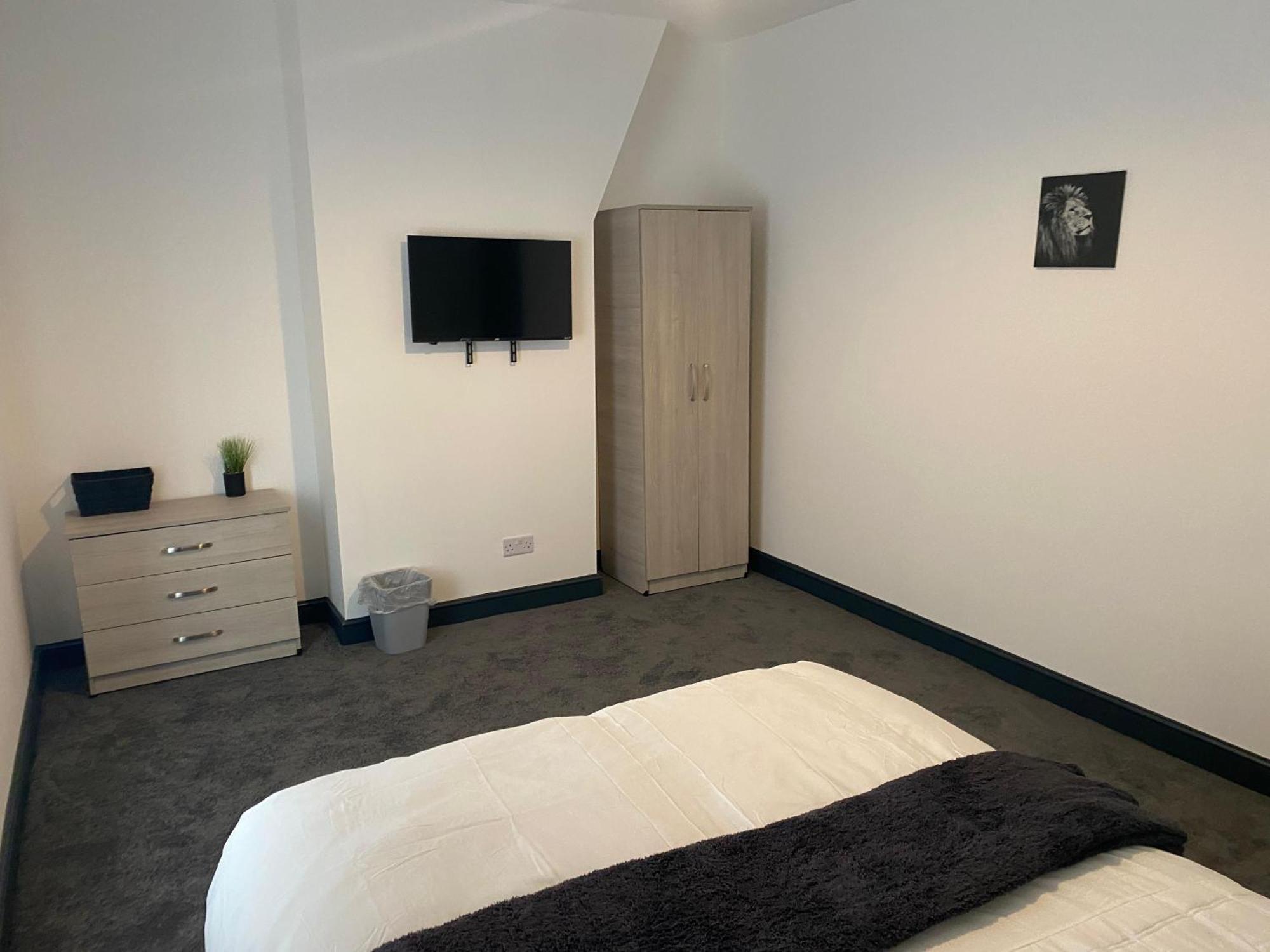 Houghton Guest House 2 Stoke-on-Trent Esterno foto
