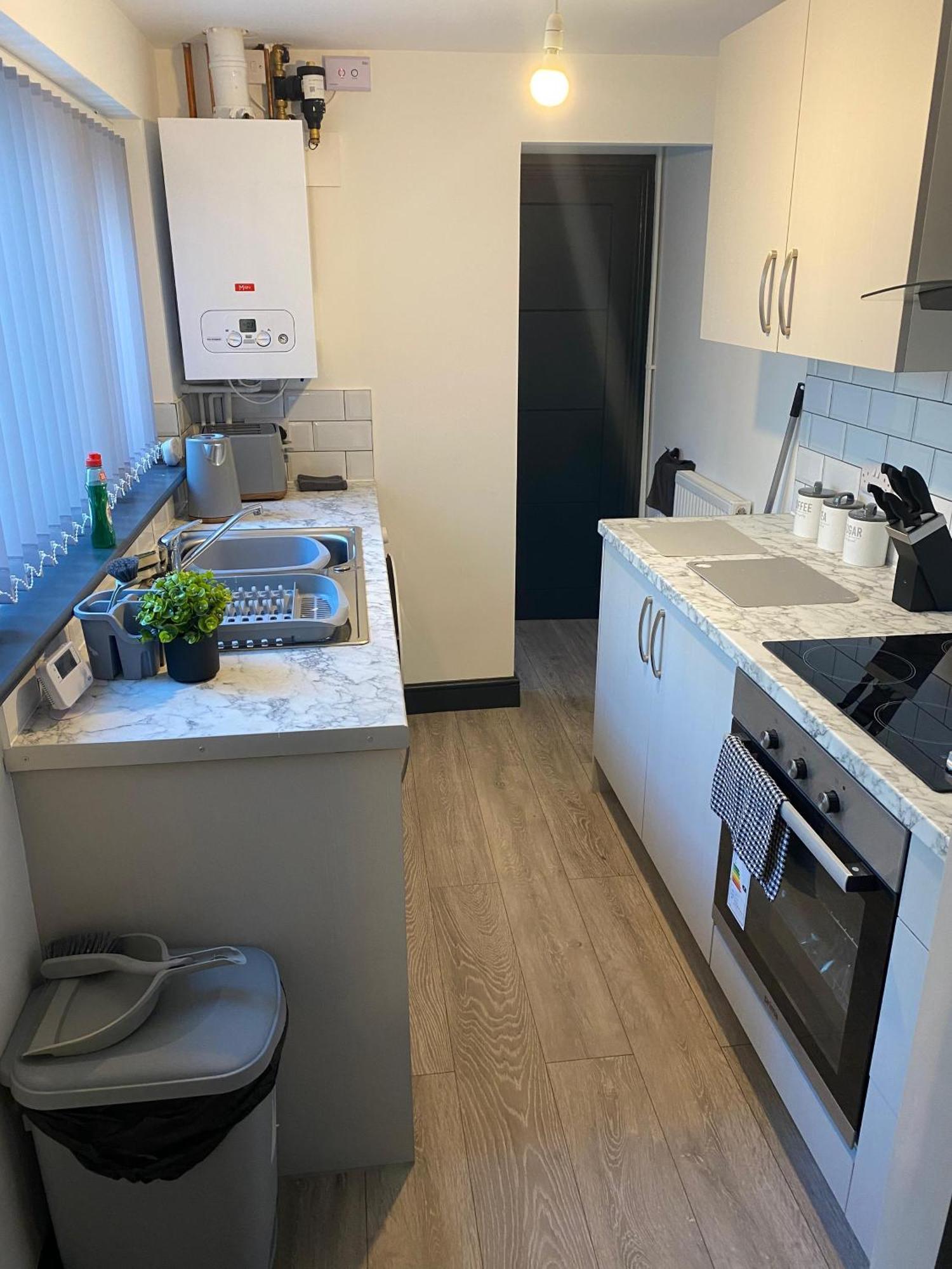 Houghton Guest House 2 Stoke-on-Trent Esterno foto